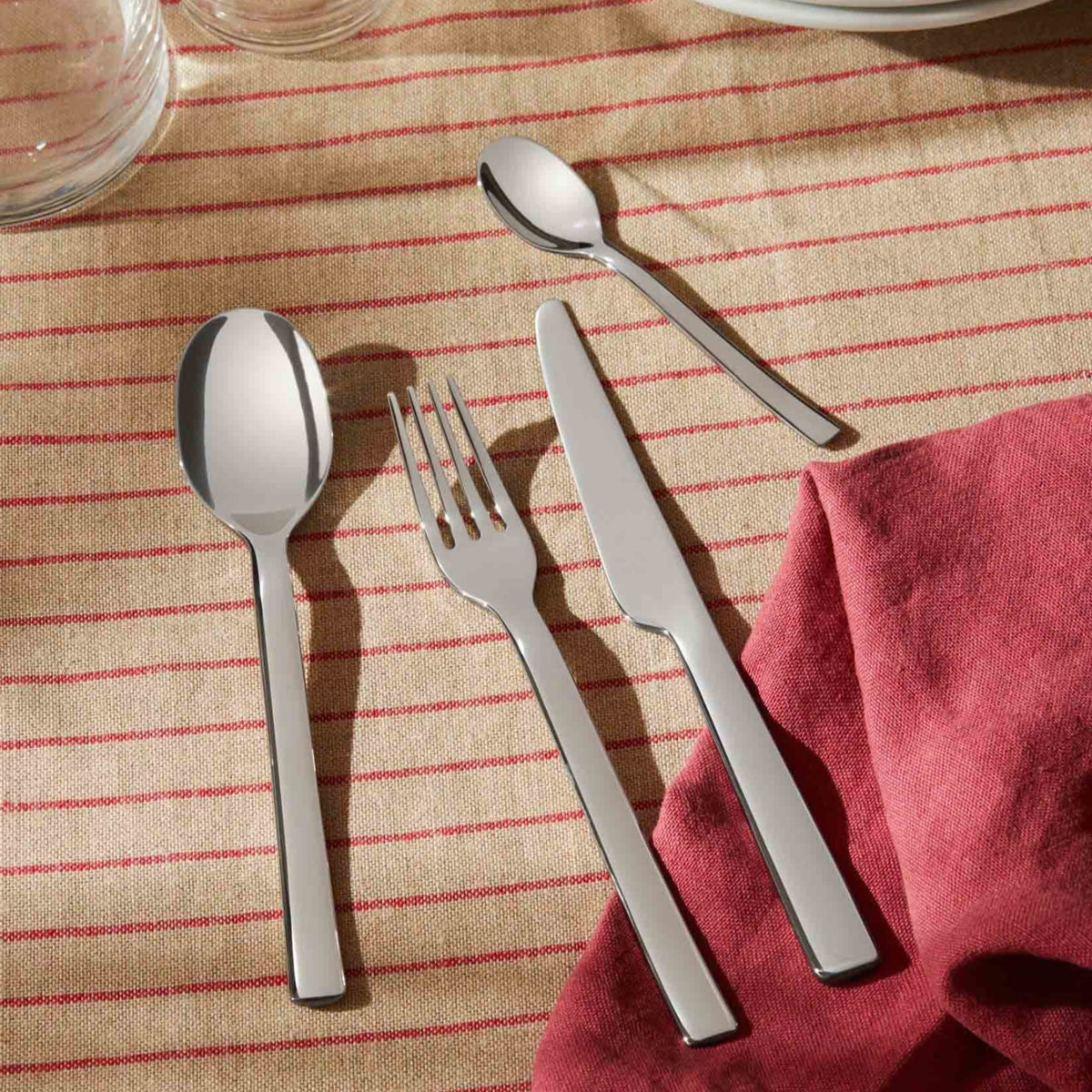 Ovale 24 Piece Cutlery Set