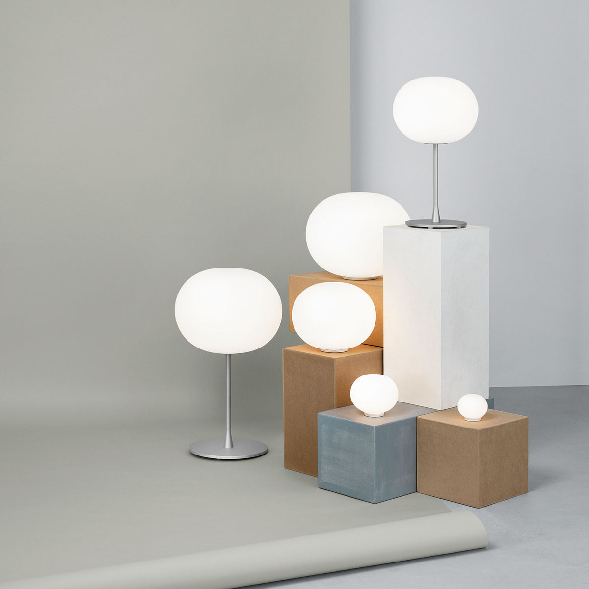 Mini Glo Ball T Table Lamp - Flos